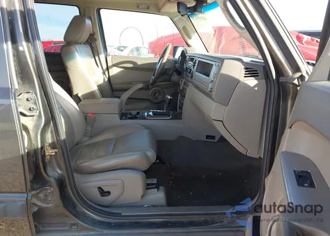 2006 Jeep Commander z USA, uszkodzony, nr VIN 1J8HG48N96C338647